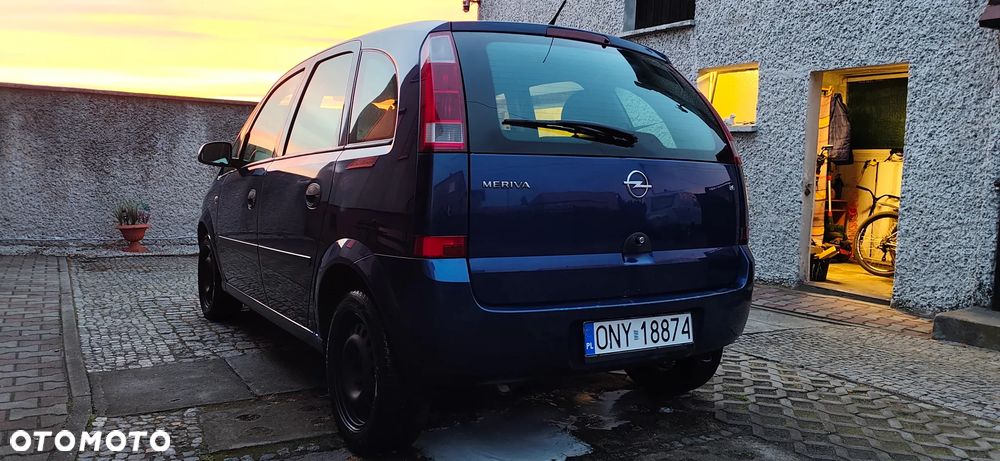 Opel Meriva 1.6 16V Easytronic (Essentia) - 3