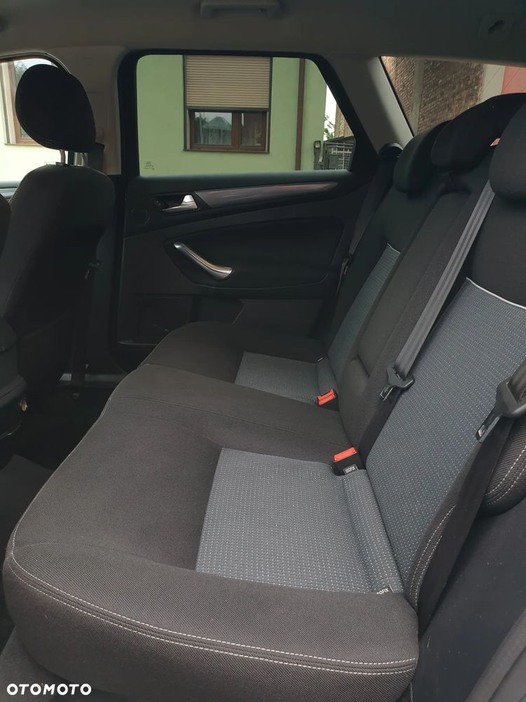 Ford Mondeo 2.0 TDCi Viva Titanium - 32