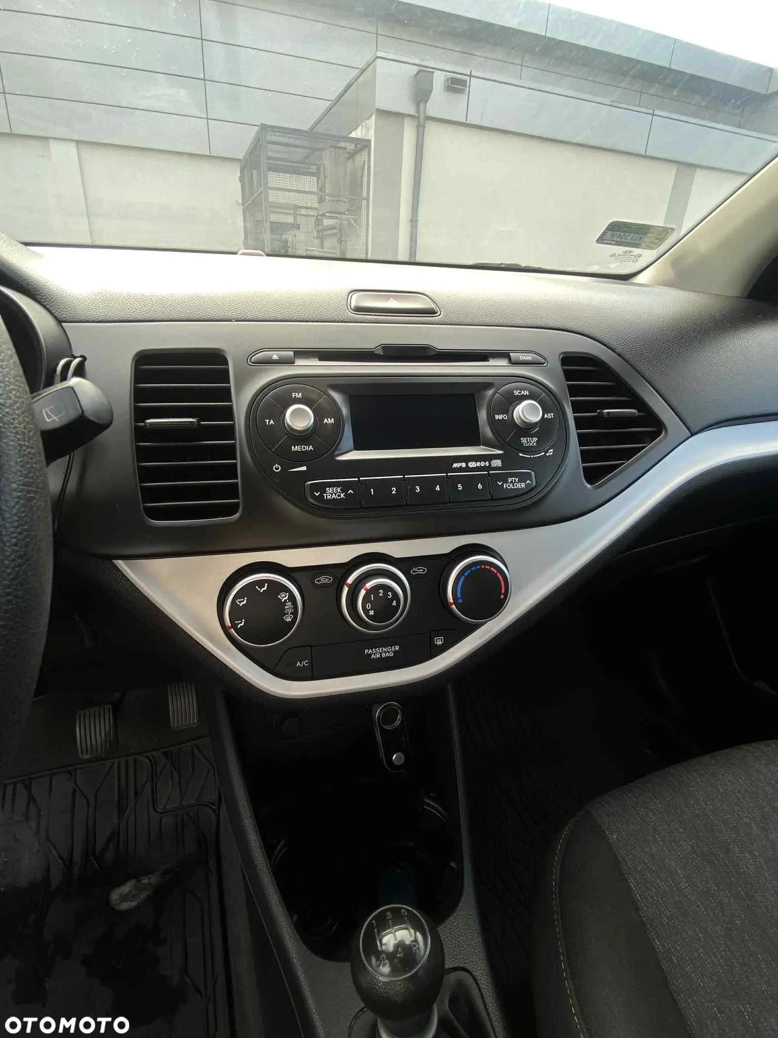 Kia Picanto - 17