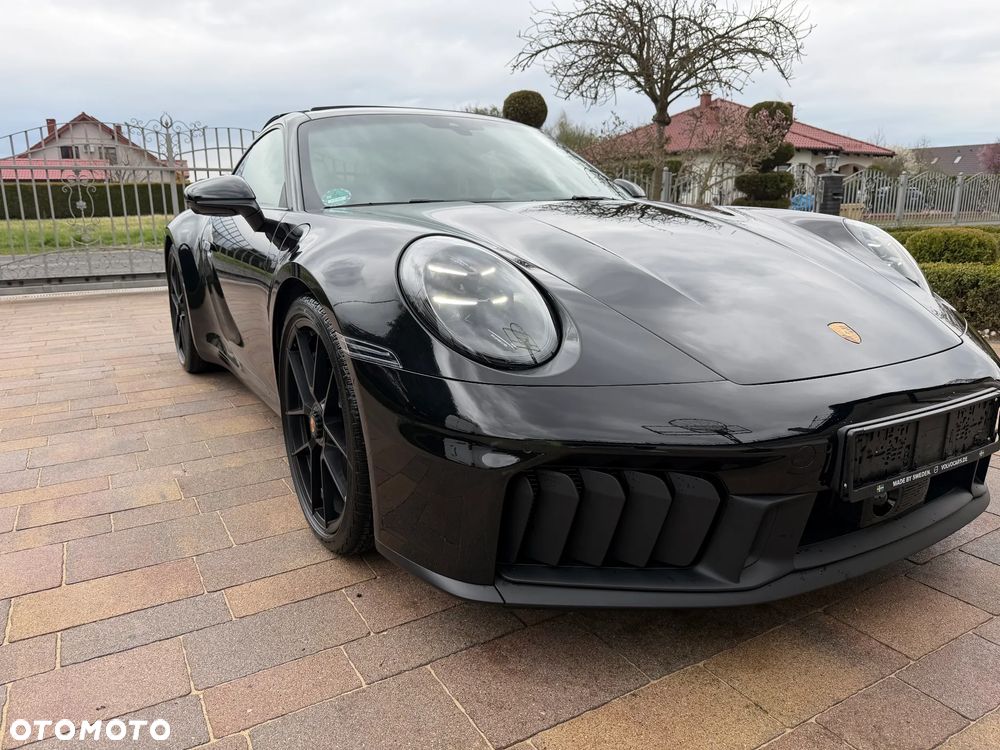 Porsche 911 Carrera GTS PDK - 2