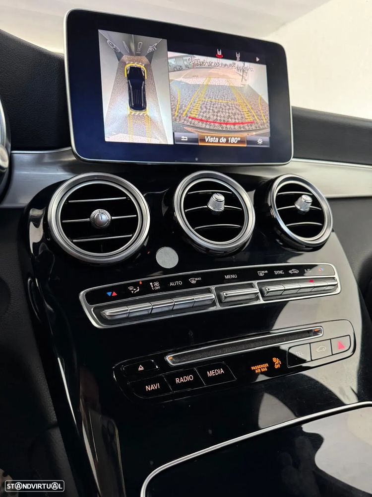 Mercedes-Benz GLC 250 d 4Matic 9G-TRONIC AMG Line - 9