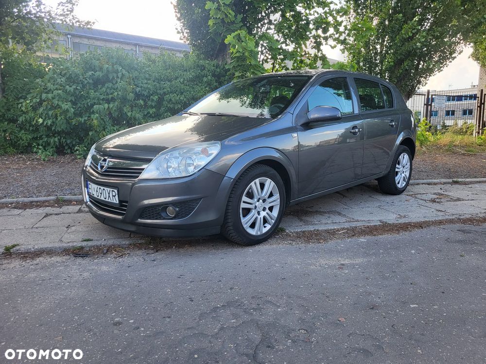 Opel Astra 1.6 Enjoy - 1