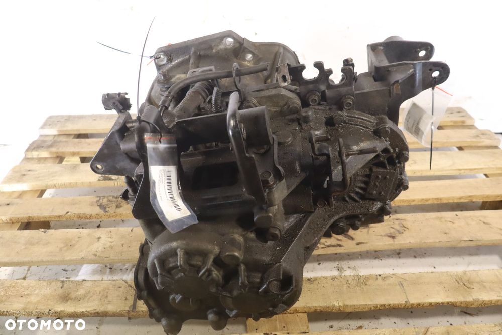 SKRZYNIA BIEGÓW 5 BIEGOWA KIA SPORTAGE II 2.0 16V L5 - 2
