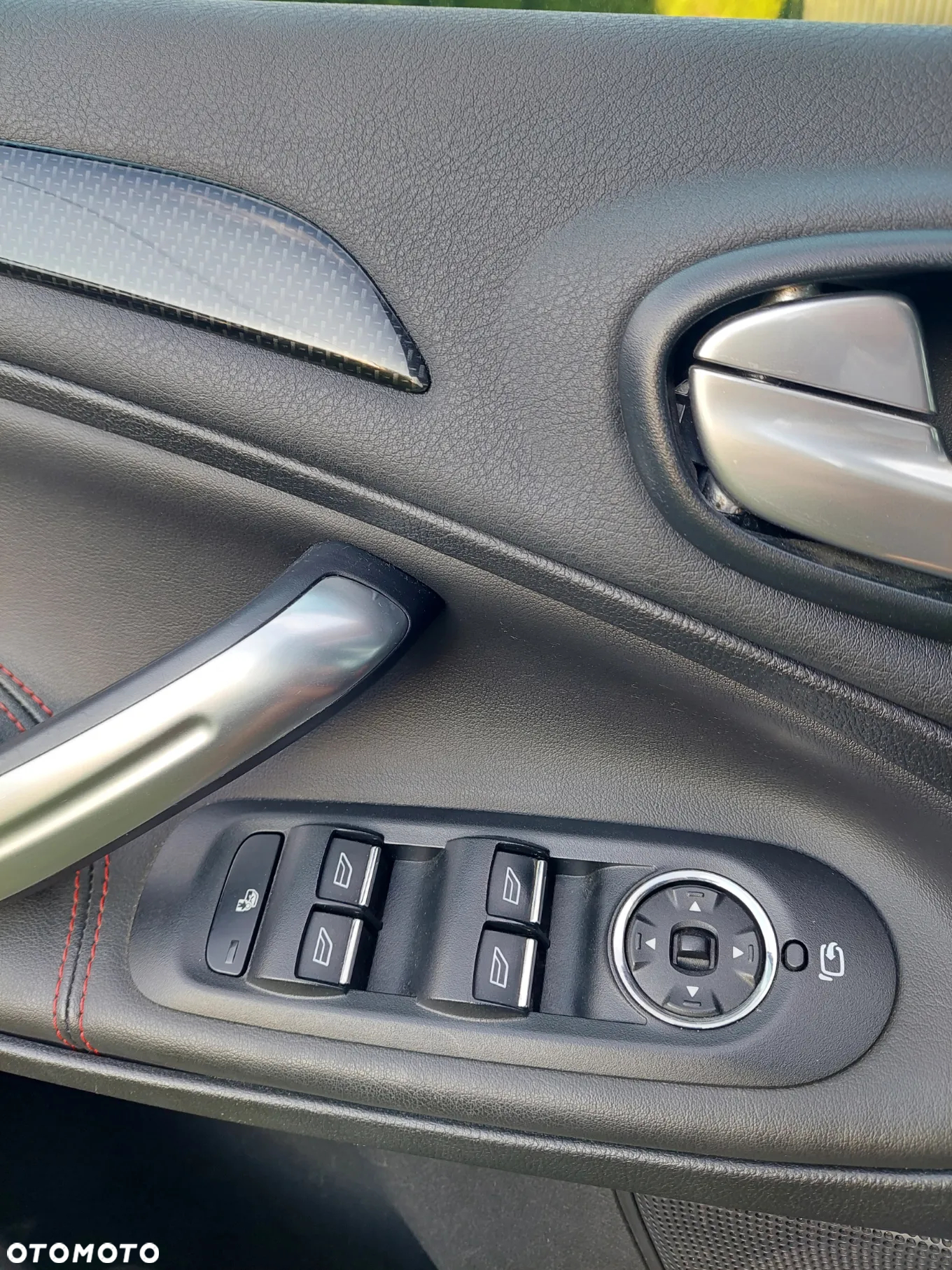 Ford S-Max 2.0 EcoBoost ST-Line - 30