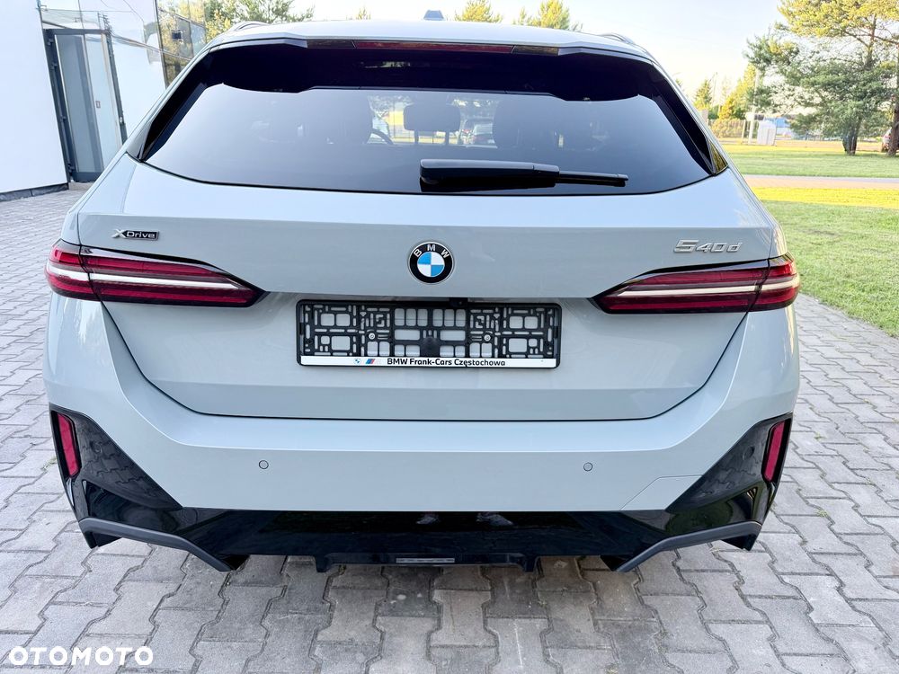BMW Seria 5 540d xDrive mHEV M Sport - 24
