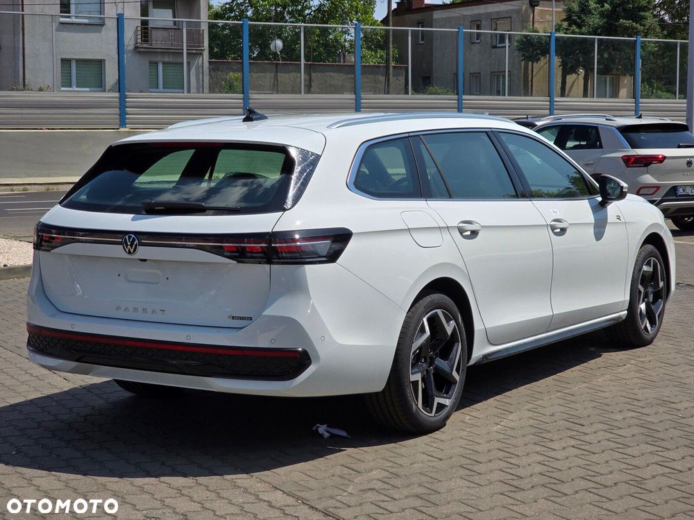 Volkswagen Passat Variant - 7