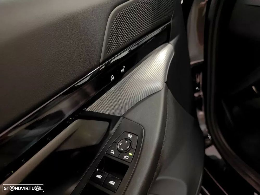 BMW i5 Touring eDrive40 - 39