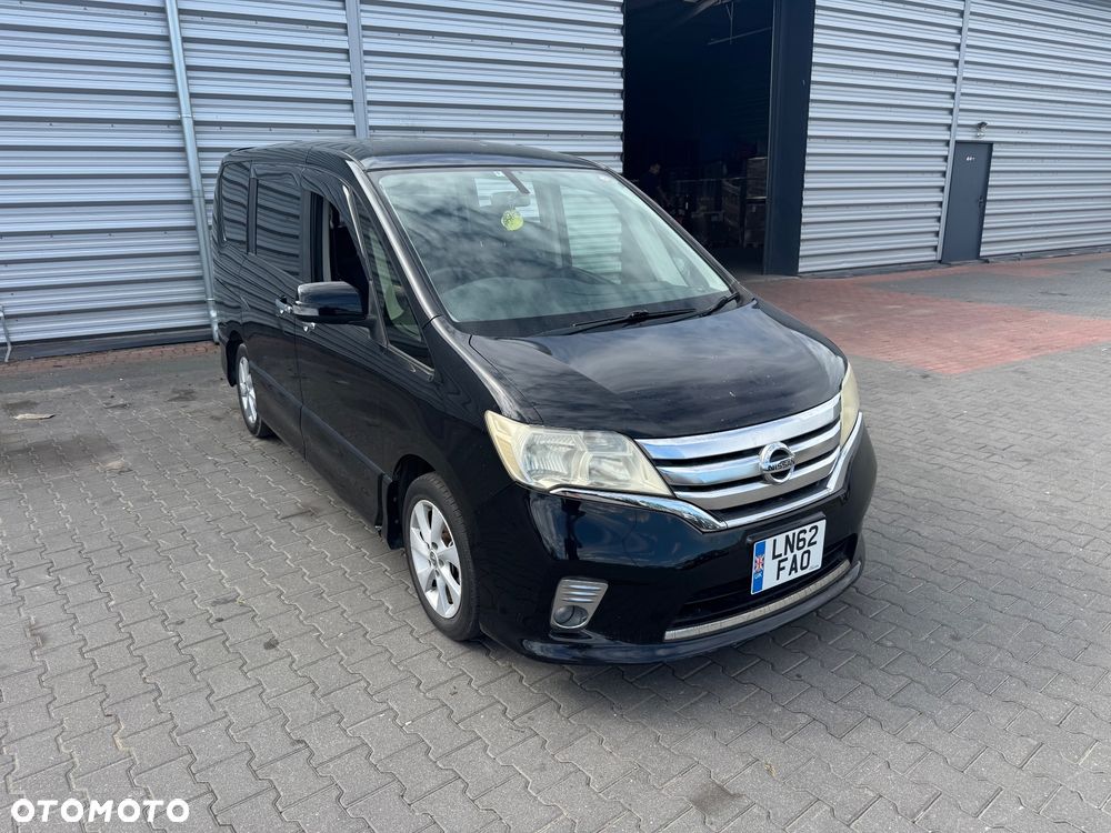 Nissan Serena - 3