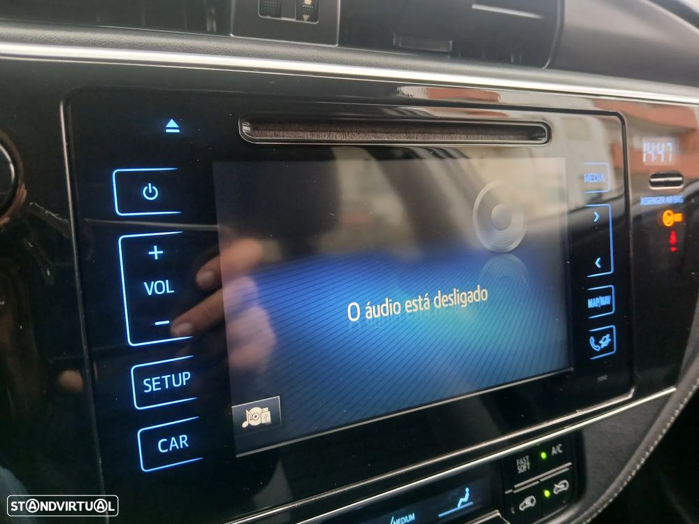 Toyota Auris Touring Sports 1.4 D-4D Exclusive+Navi - 31