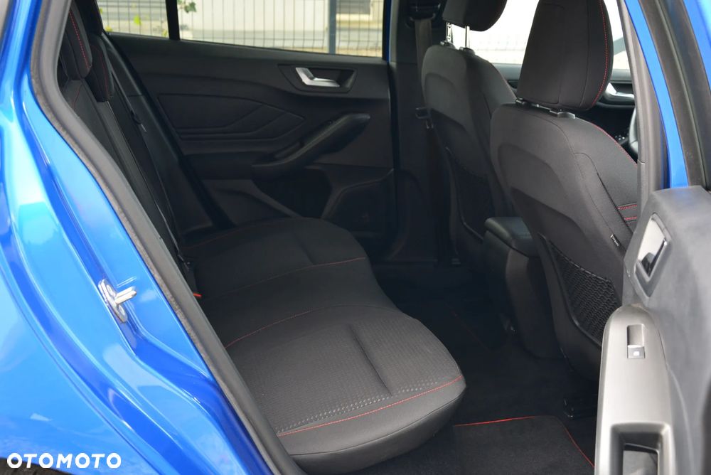 Ford Focus 2.0 TDCi ST-Line Black ASS - 32