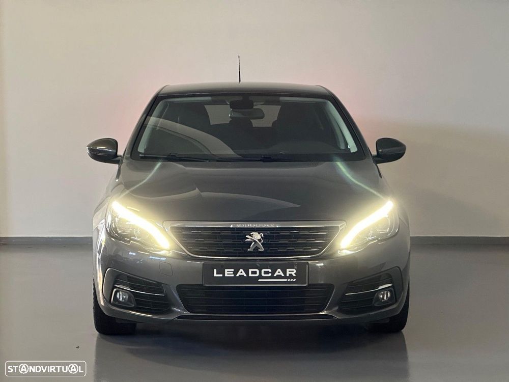 Peugeot 308 1.2 PureTech Style J17 - 2