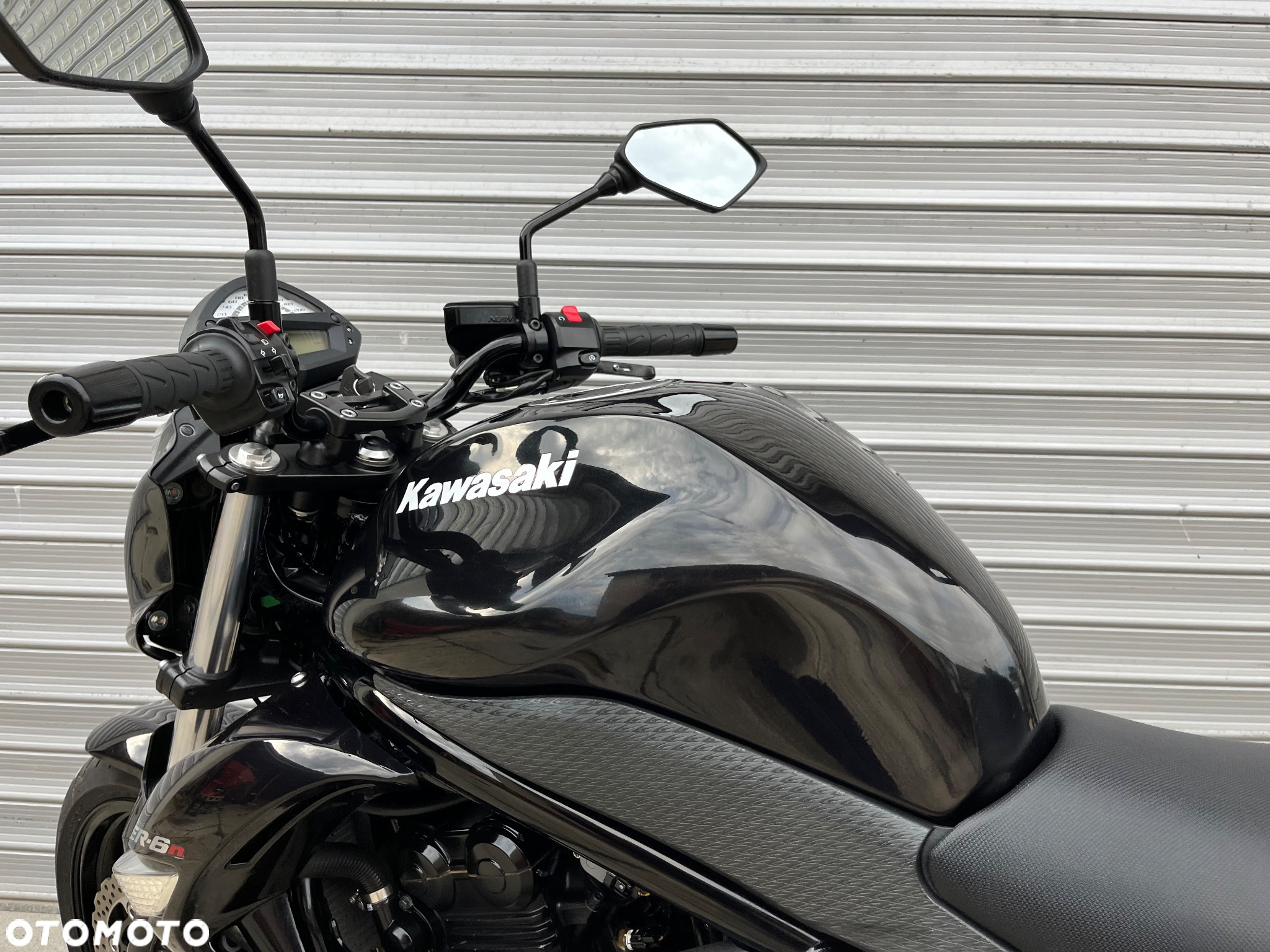 Kawasaki ER - 9