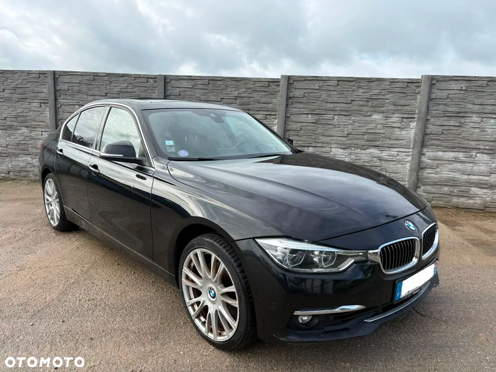 BMW Seria 3 330e iPerformance Sport Line - 35