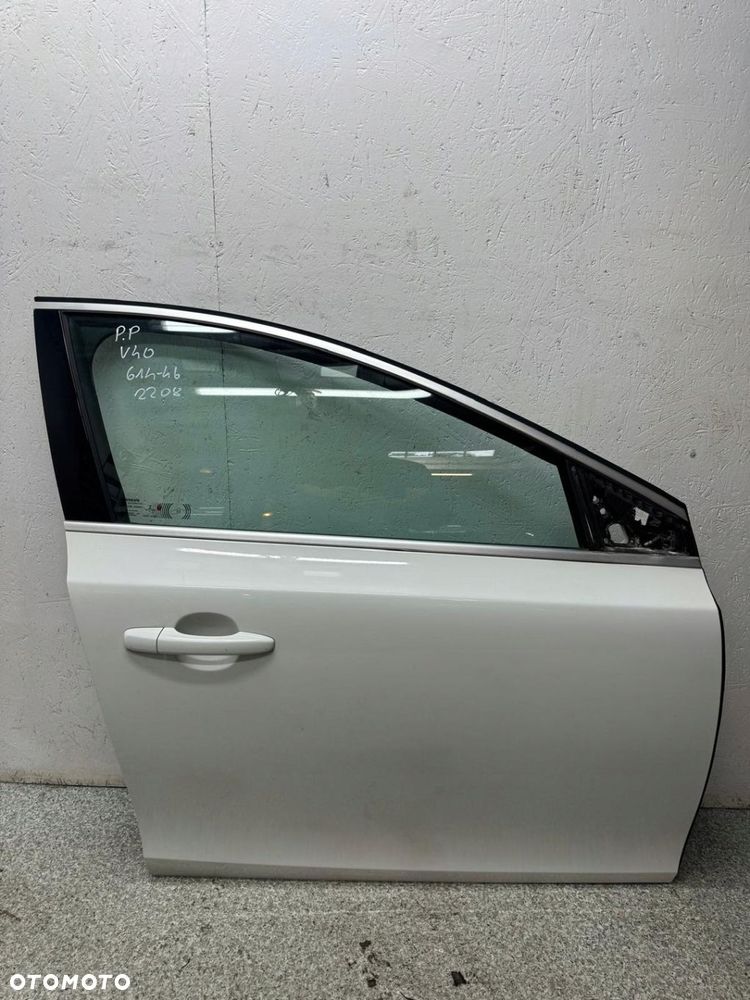 KOMPLETNE DRZWI PRAWY PRZÓD VOLVO V40 II 2012-2018r 614-46