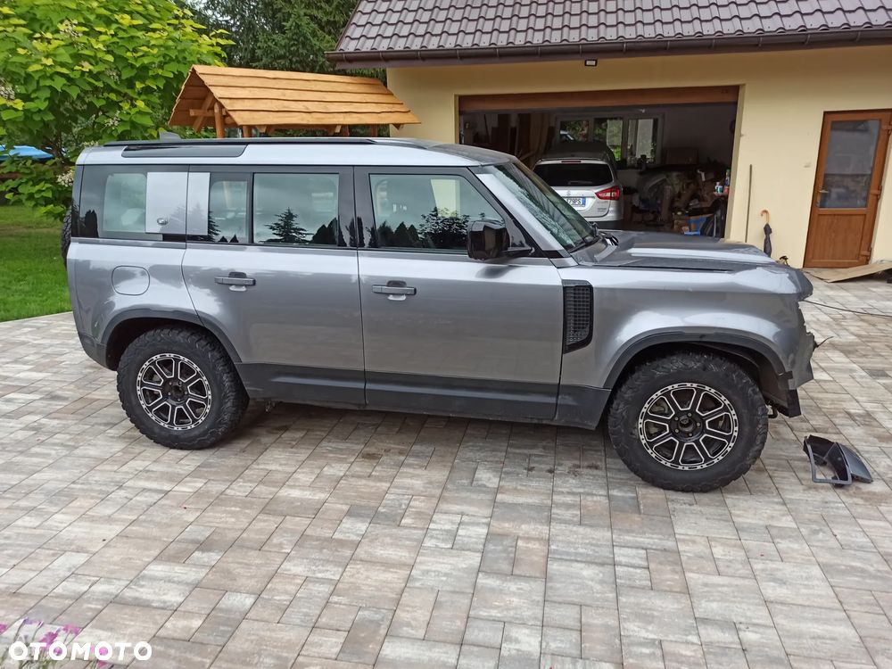 Land Rover Defender 110 P300 X-Dynamic HSE - 5