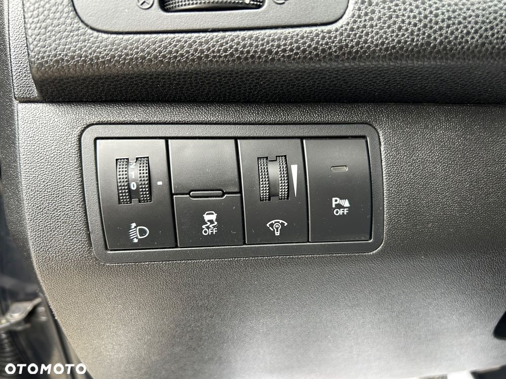 Kia Venga 1.6 CRDi 128 Business Line - 29