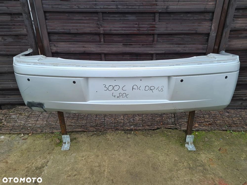 Zderzak tył Chrysler 300C Sedan 2004-2010r.