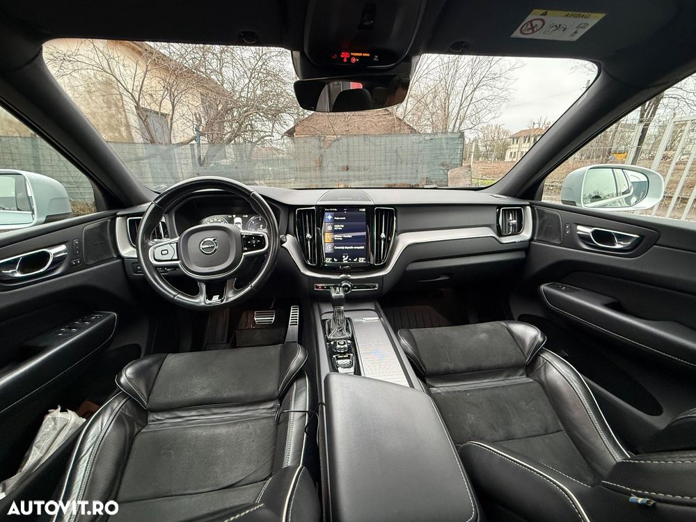 Volvo XC 60 D4 AWD Geartronic RDesign - 14