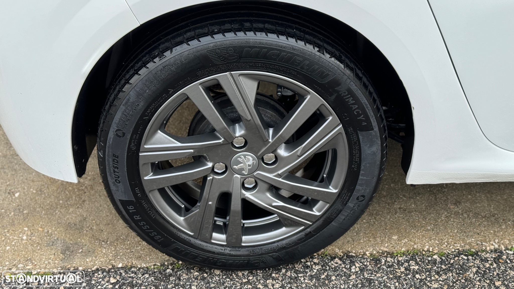 Peugeot 208 1.2 PureTech Active Pack - 30