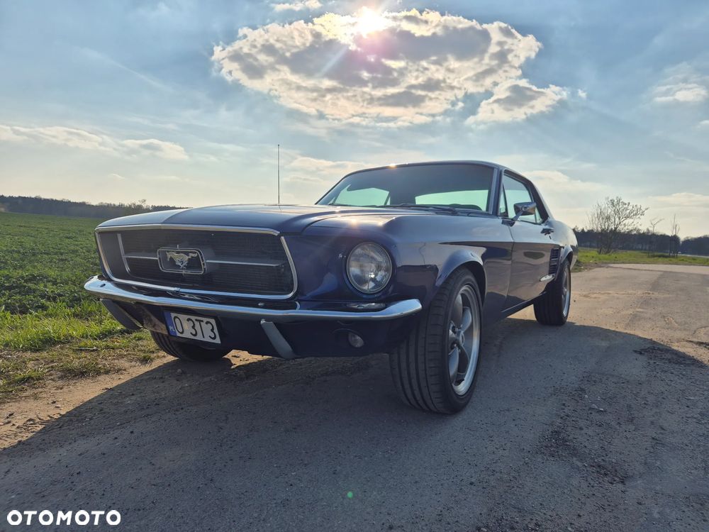 Ford Mustang - 7