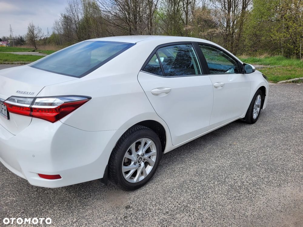 Toyota Corolla 1.6 Comfort - 18