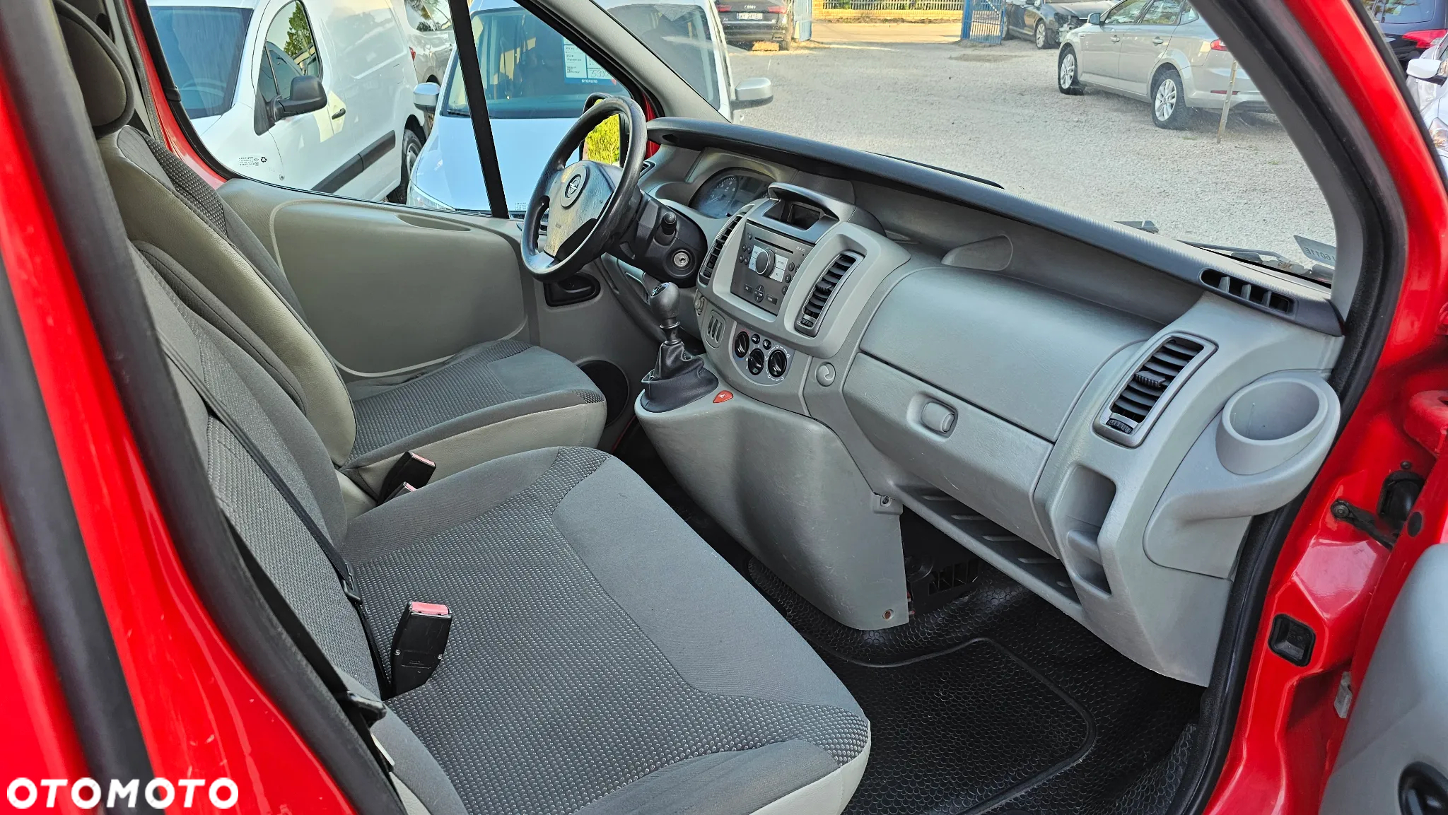 Opel Vivaro - 19