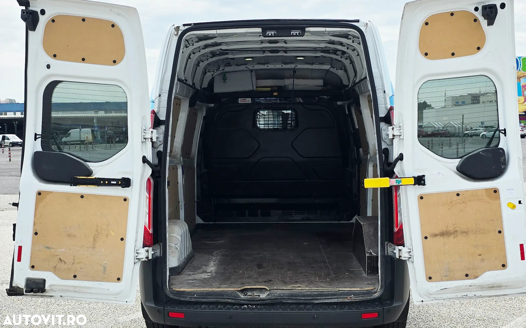 Ford Transit Custom L2H2 - 11