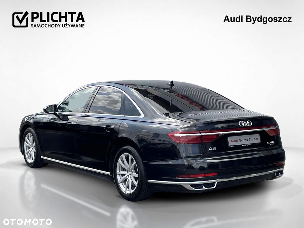 Audi A8 - 4