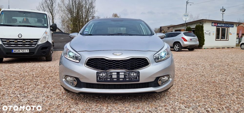 Kia Ceed 1.6 GDI Vision - 10