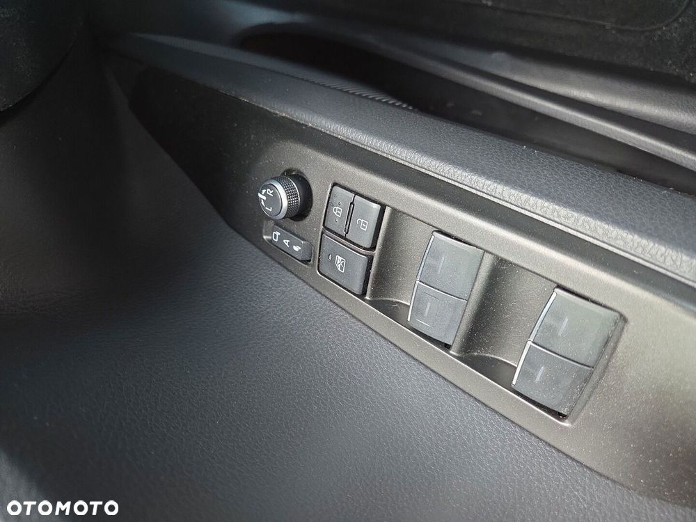 Toyota Camry - 20