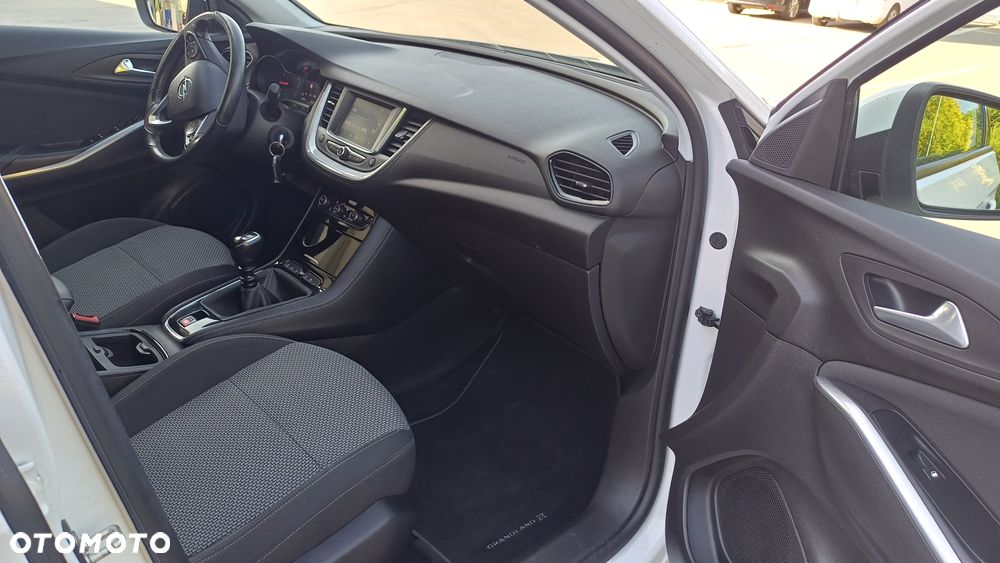Opel Grandland X 1.2 Start/Stop 120 Jahre - 15