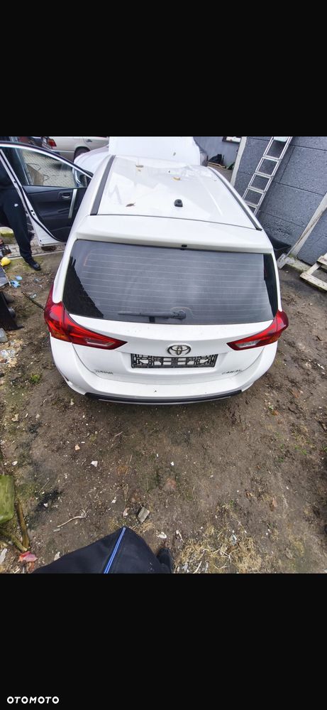 Toyota Auris 1.4 D-4D Active - 3