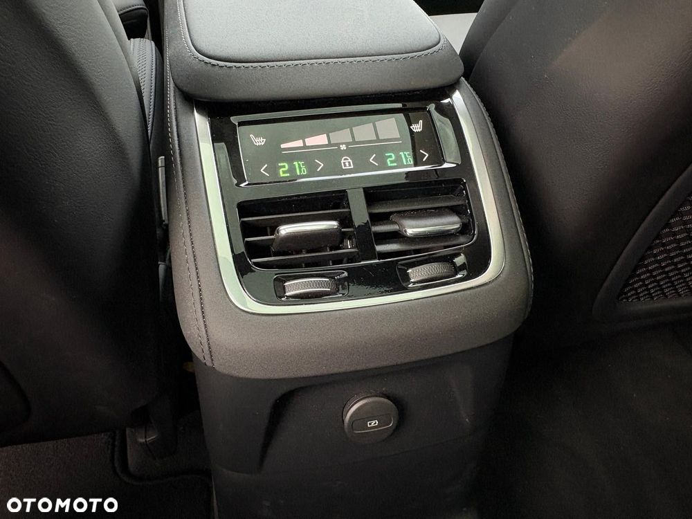 Volvo XC 90 - 39