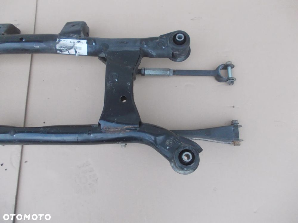 Belka tył oś Hyundai Tucson Kia sportage II 4x4 - 2