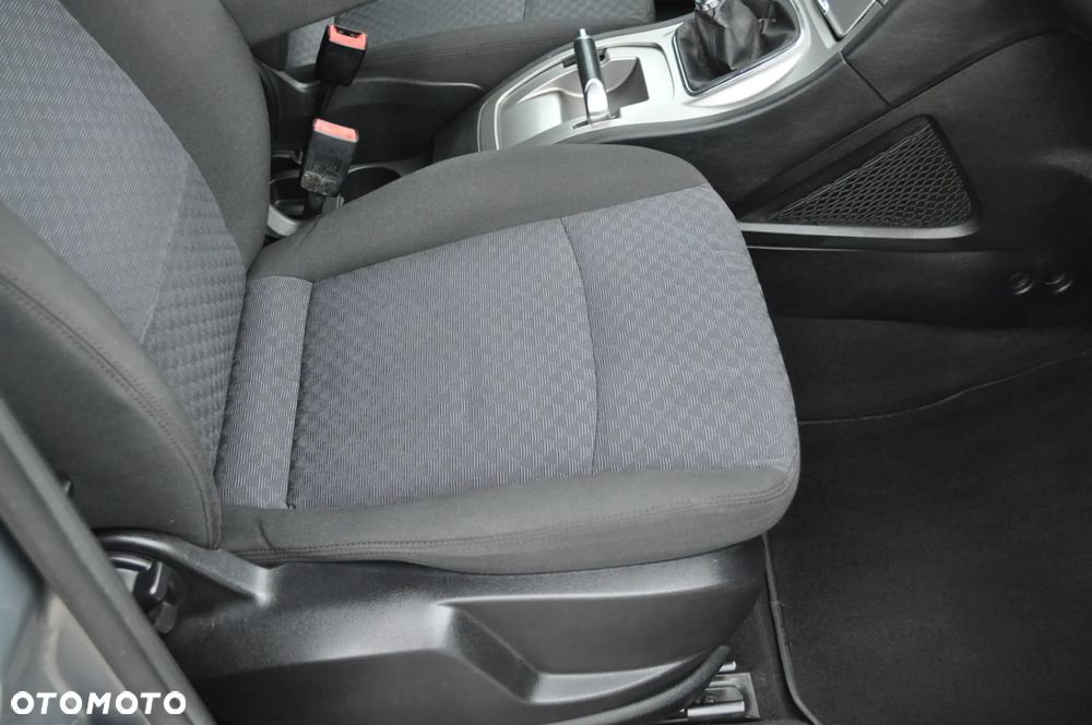 Ford Galaxy 2.0 TDCi Ghia - 31