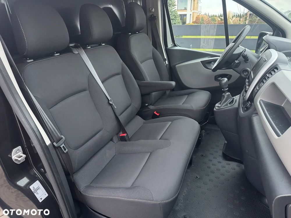 Renault TRAFIC - 10