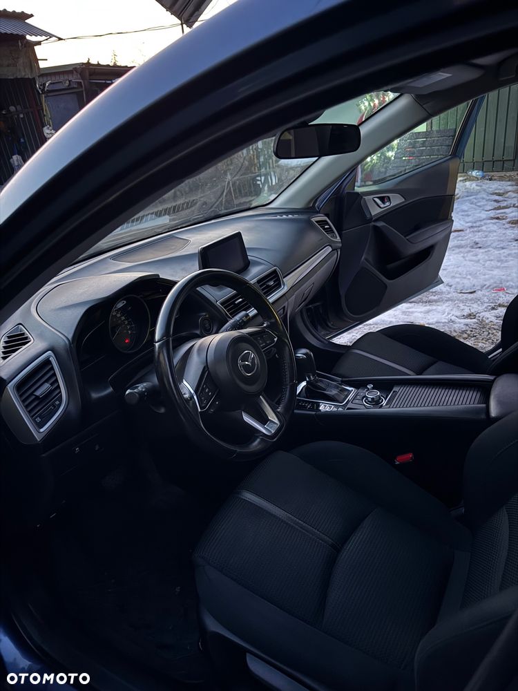 Mazda 3 - 8