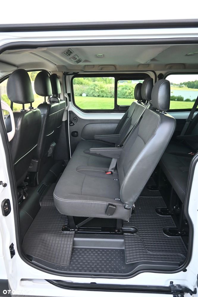 Renault Trafic - 23