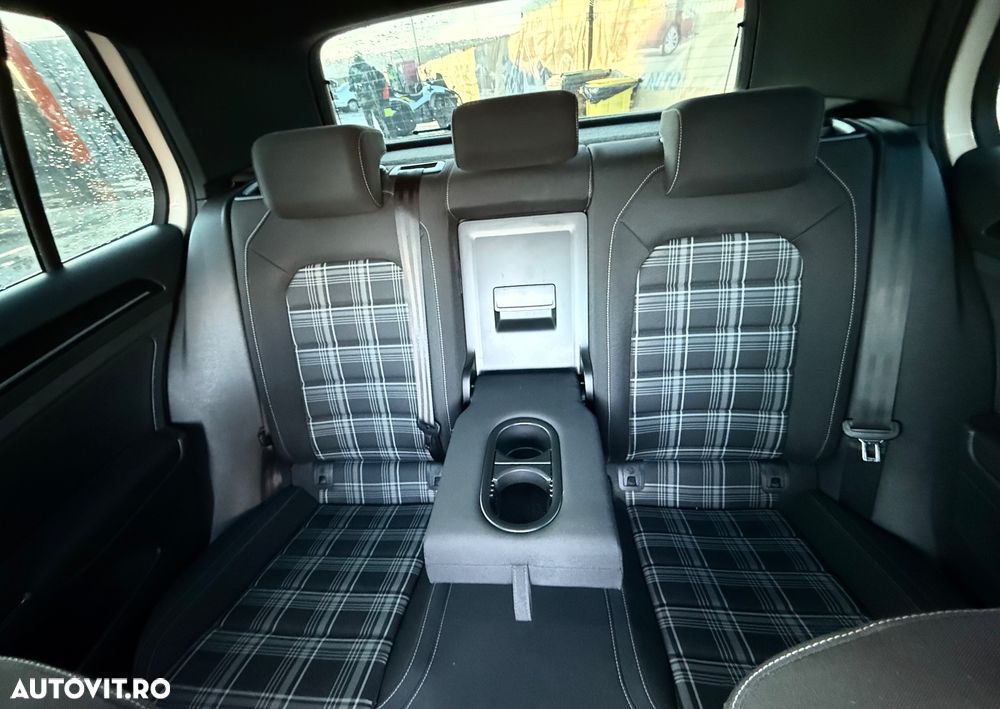 Volkswagen Golf GTD 2.0 TDI SCR DSG - 5