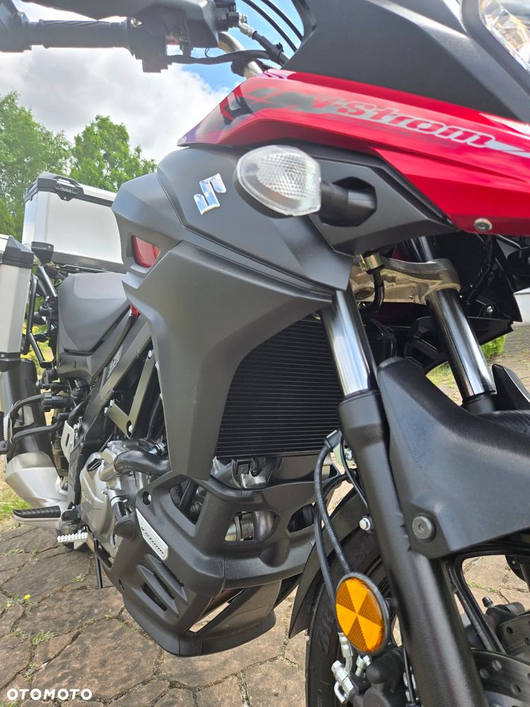 Suzuki V-STROM - 24