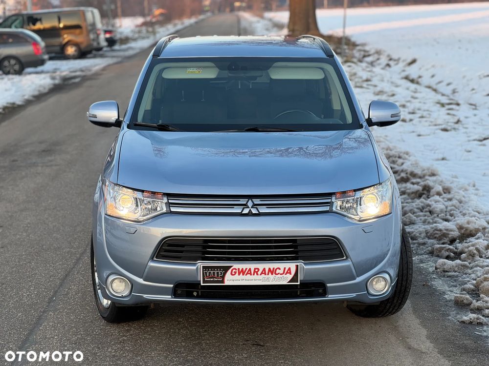 Mitsubishi Outlander 2.0 4WD Top - 10