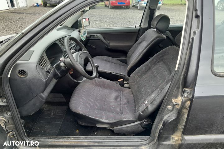 Dezmembrez Volkswagen VW Golf 3 [1991 - 1998] Hatchback 5-usi 1.4 5MT - 5