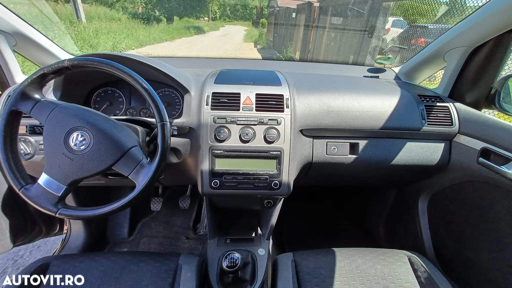 Volkswagen Touran 1.4 TSI Highline - 3