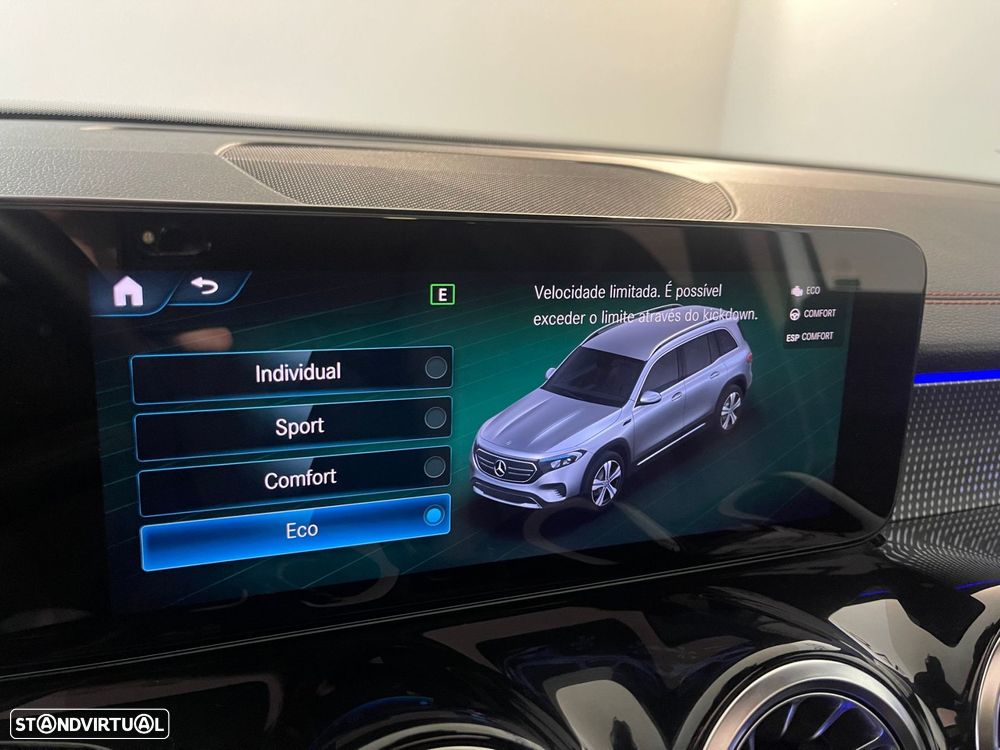 Mercedes-Benz EQB - 32