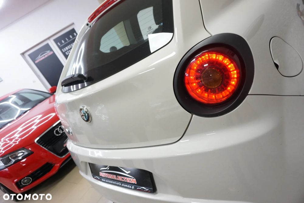 Alfa Romeo Mito 1.4 8V - 14