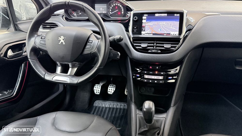 Peugeot 208 1.2 PureTech GT Line - 9