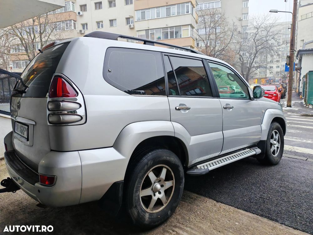 Toyota Land Cruiser 3.0 TD-4D Comfort - 3