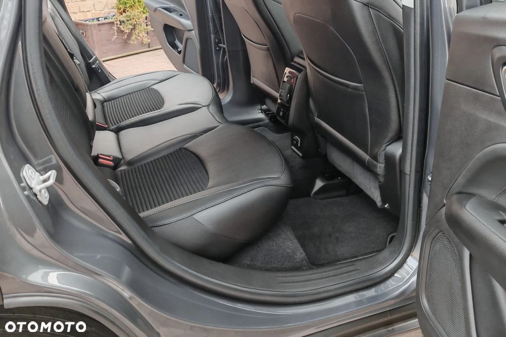 Jeep Compass 1.5 T4 mHEV Limited FWD S&S DCT - 11