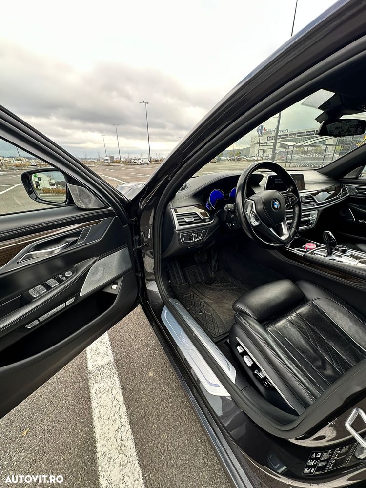 BMW Seria 7 740d xDrive - 16
