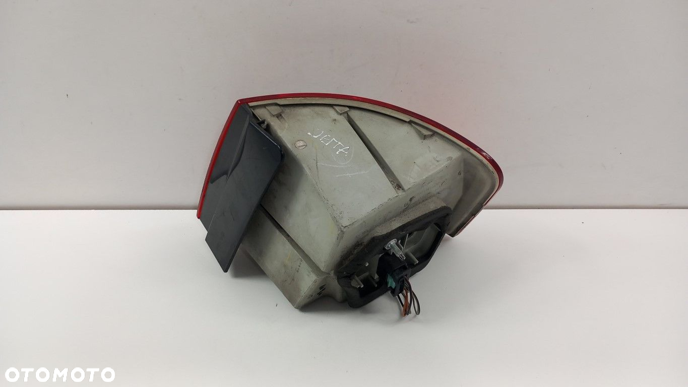 VW JETTA LAMPA TYŁ LEWA LED - 5